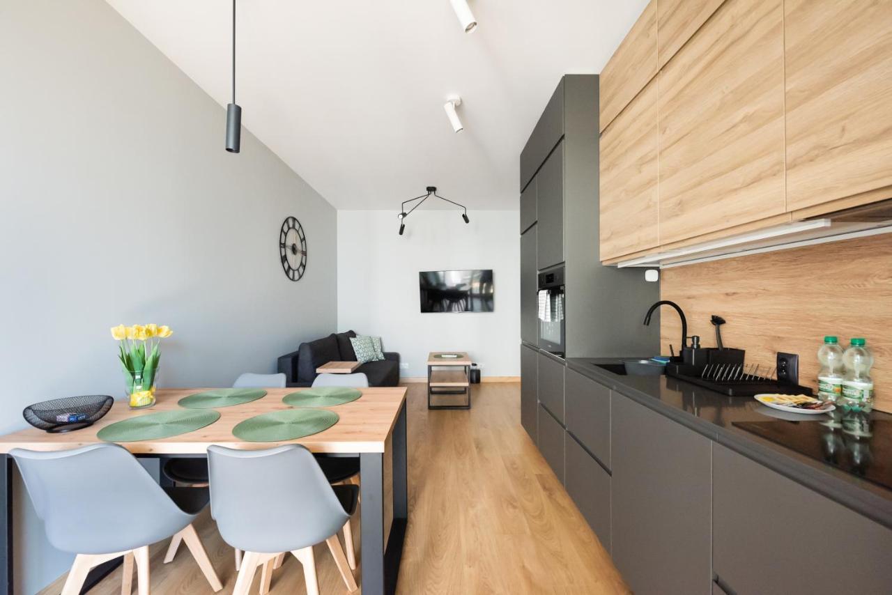 Wola Skwer Happy Apartment Varsovie Extérieur photo